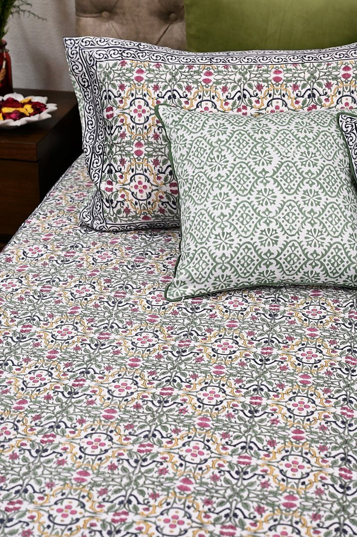 Sanganeri-Hand-Block-Printed-Bedsheet-Glace-Cotton-Bedsheet