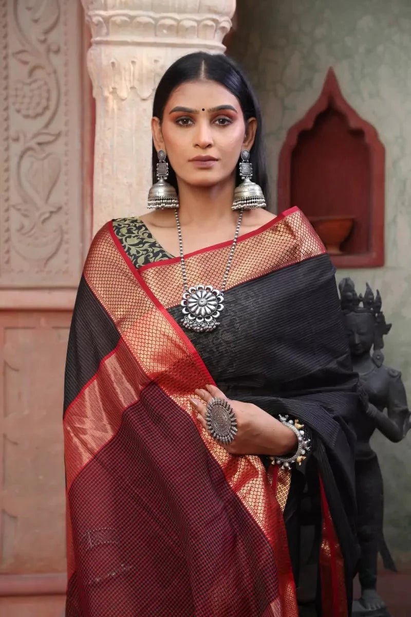Black Red Zari Maheshwari Cotton Silk Saree