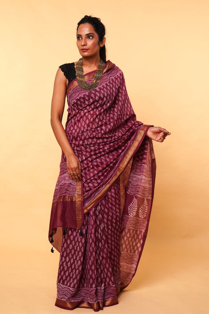 Burgundy Buti Dabu Print Maheshwari Cotton Silk Saree