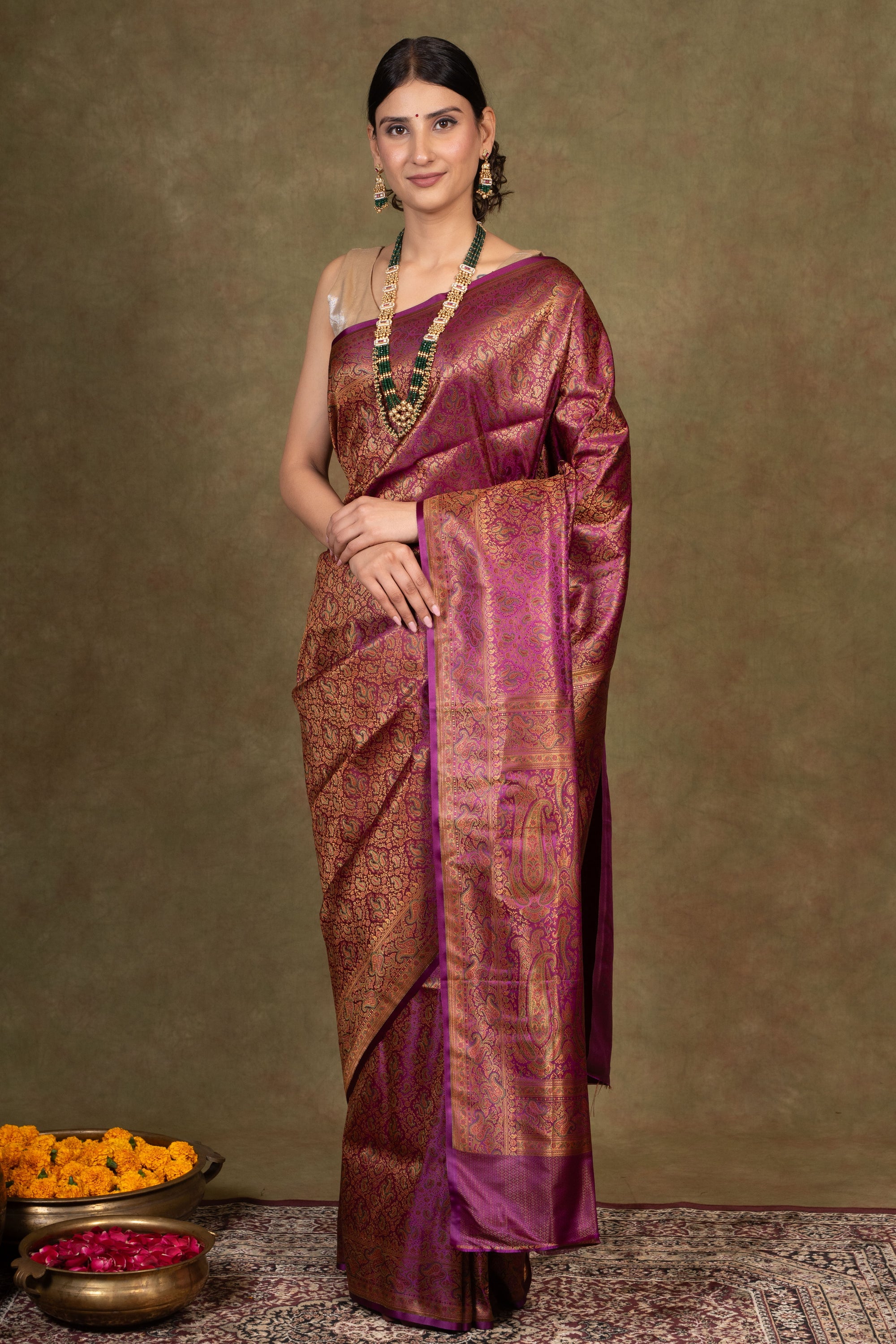 Burgundy Paisley Jamewar Tanchoi Banarasi Silk Saree