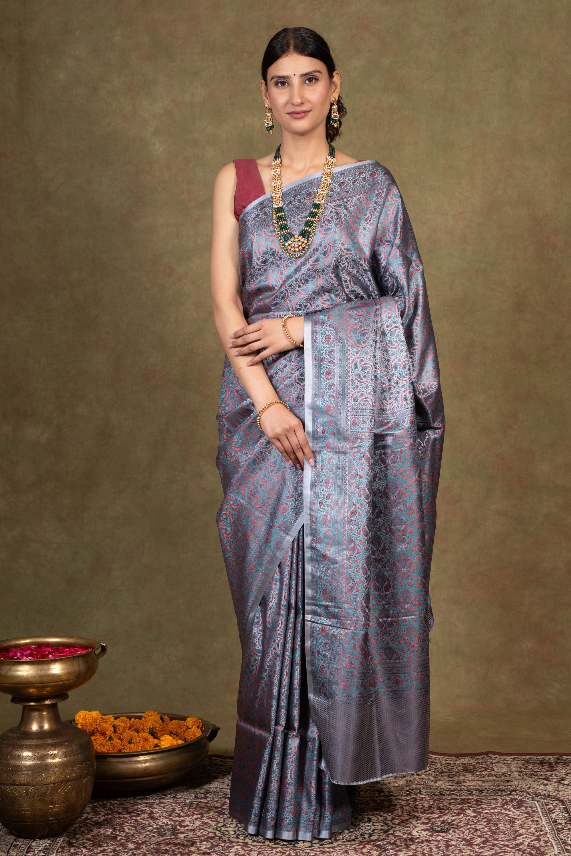 Dove Grey Jamewar Tanchoi Banarasi Silk Saree