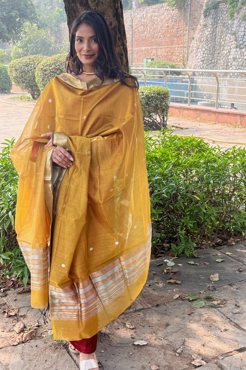 Mustard Zari Stria Cotton Silk Maheshwari Dupatta