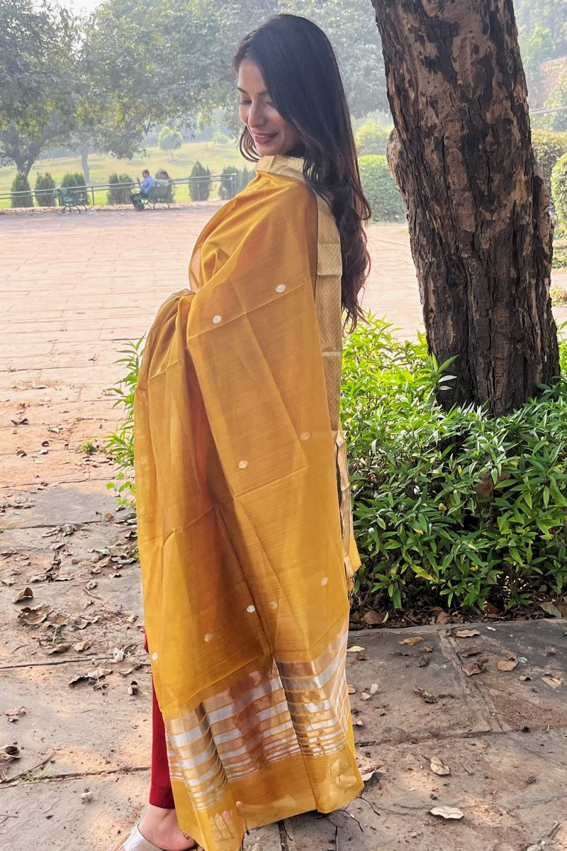 Mustard Zari Stria Cotton Silk Maheshwari Dupatta