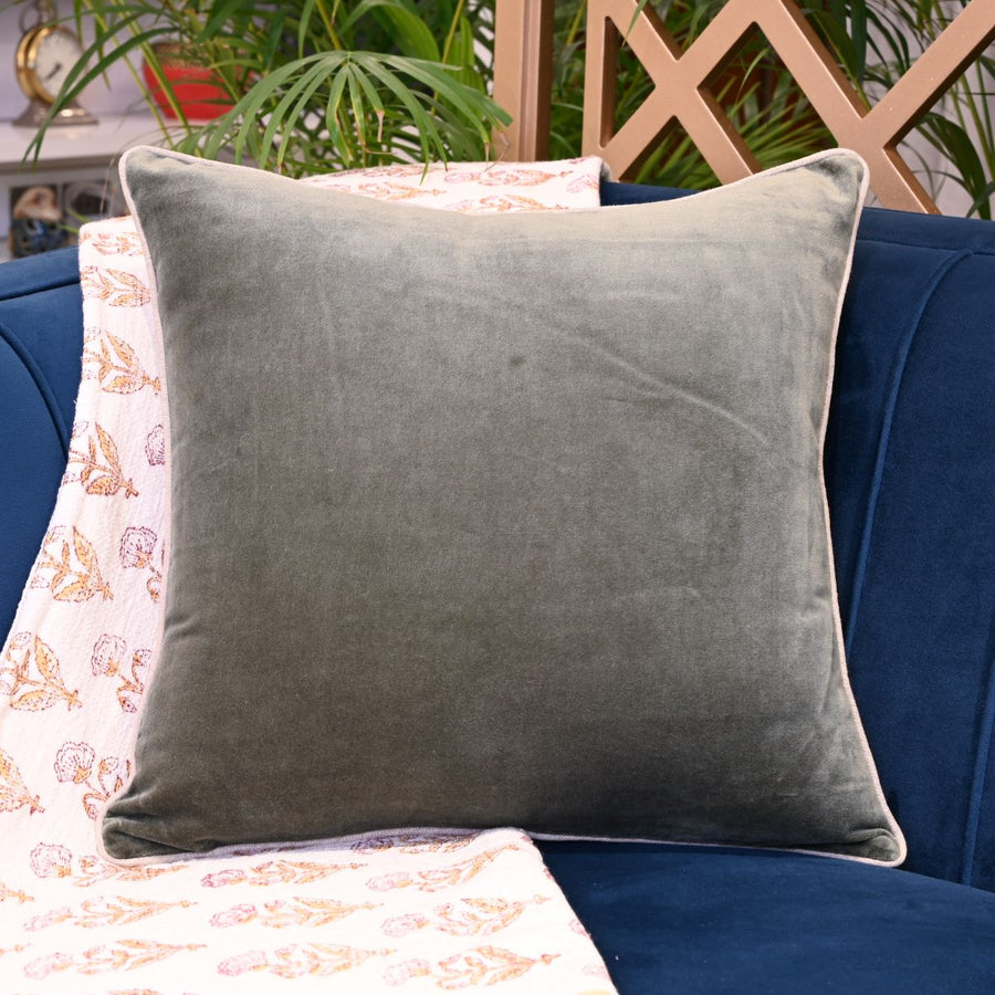 velvet-cushion-cover