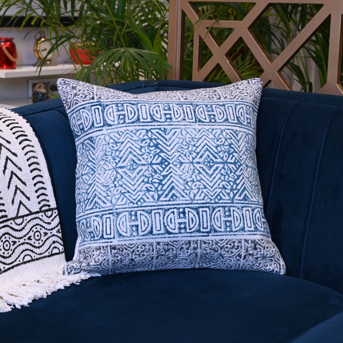 Buy Blue Arrow Streak Handloom Cotton Cushion Cover House Of Elegance House Of Elegance Style That Inspires