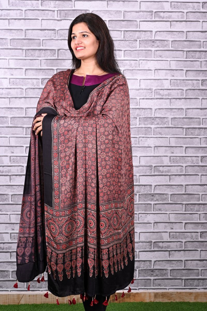 Modal-Silk-Ajrakh-Dupatta