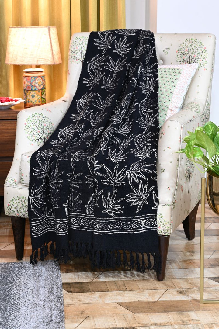 Black-cotton-sofa-throw-blanket
