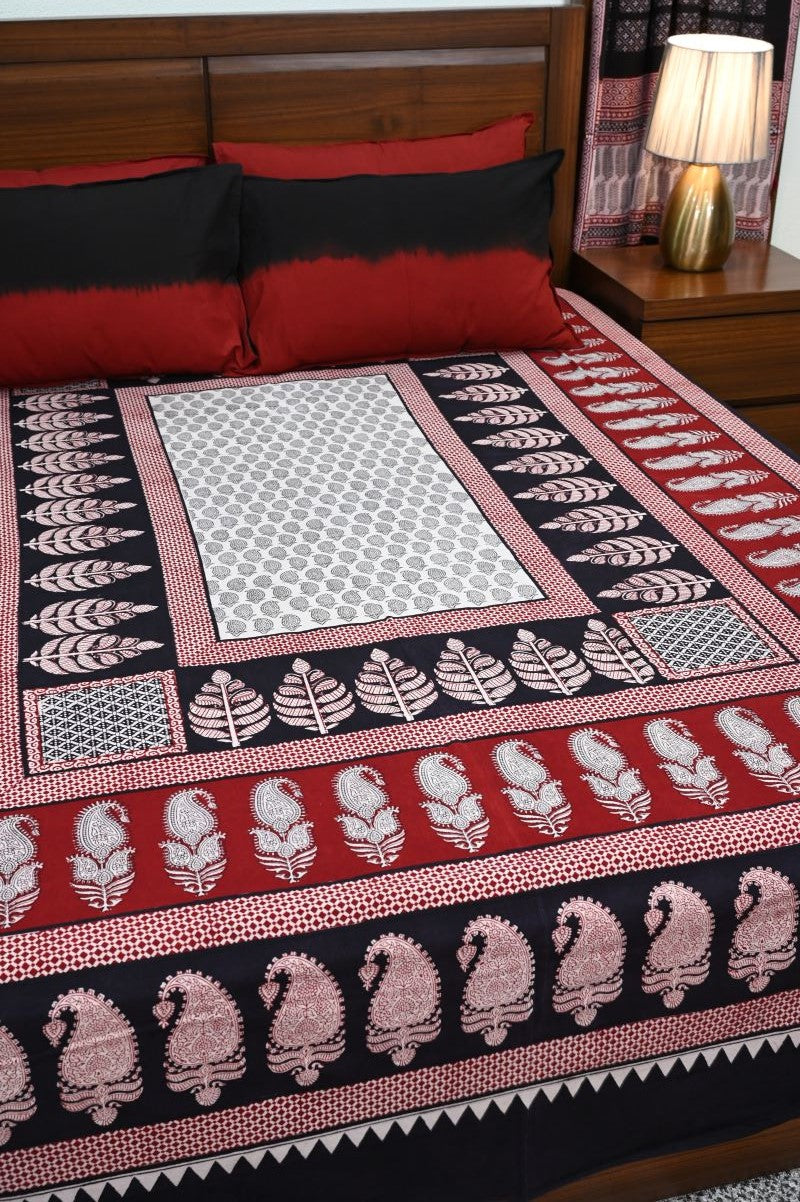 Bagh-print-cotton-bedsheet-with-pillow-covers