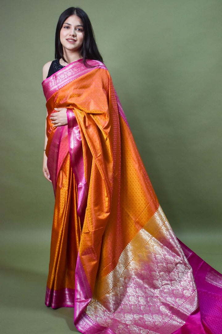 Mustard Magenta Tanchoi Jamawar Silk Saree: House Of Elegance