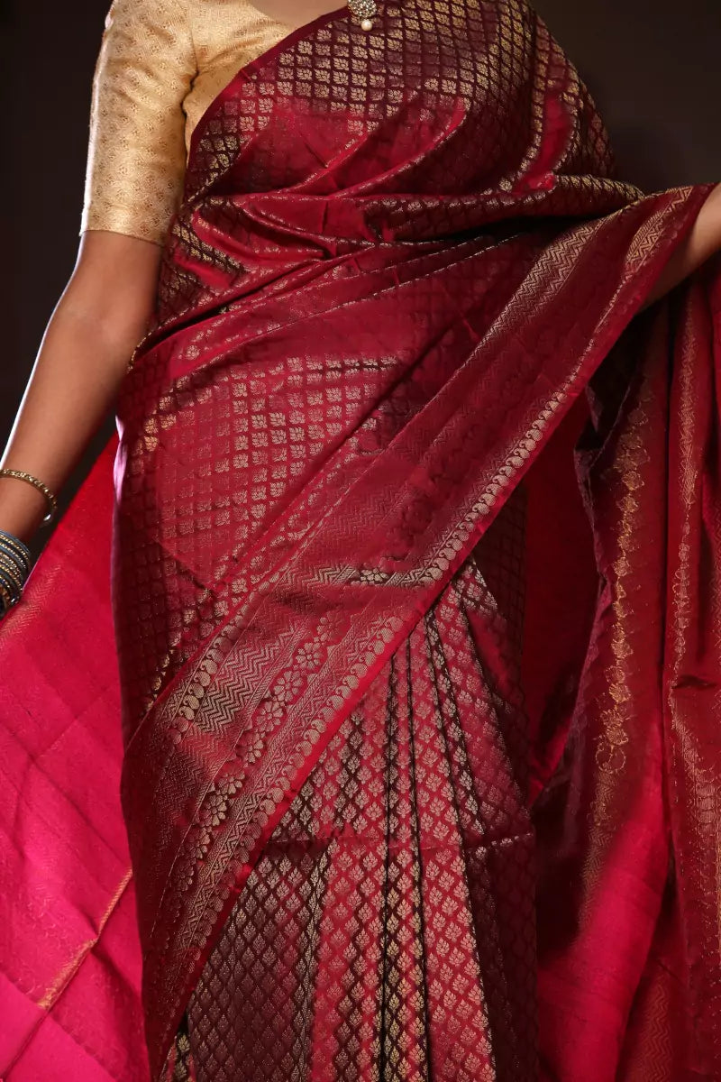 Mulberyy Silk Maroon Handloom Kanjivaram Saree