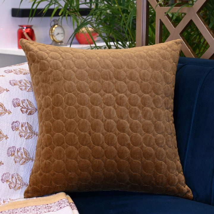 golden-cotton-velvet-cushion-cover