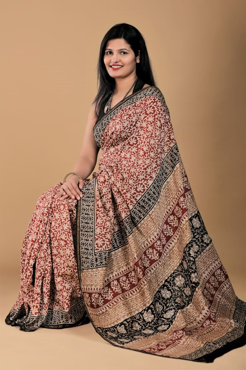 Batik Print Maheshwari Silk Cotton Saree: House Of Elegance