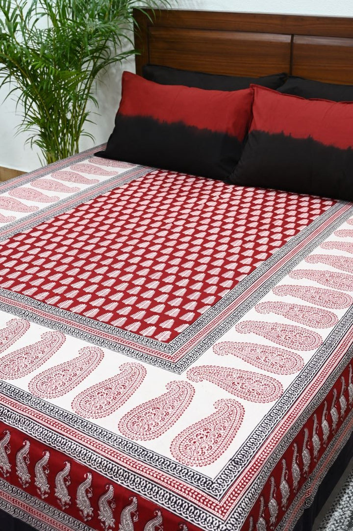 Bagh-print-double-bedsheet-set-with-2-pillow-covers