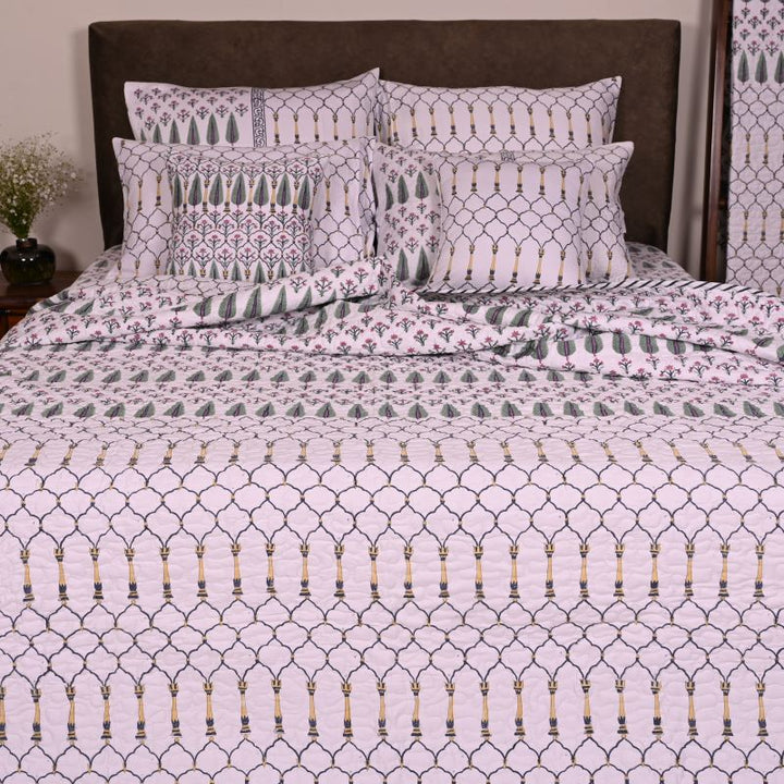 sanganeri-print-quilted-bedspread-sets