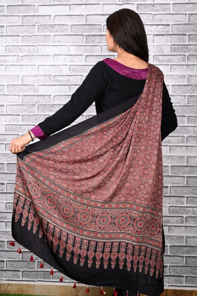 ajrakh-modal-silk-dupatta