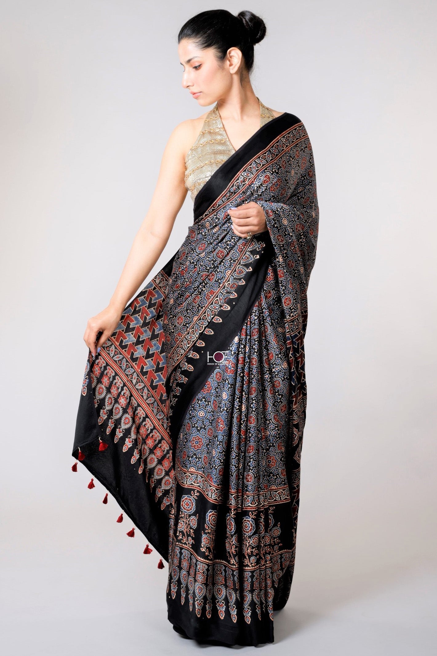 Black-Ajrakh-print-Saree