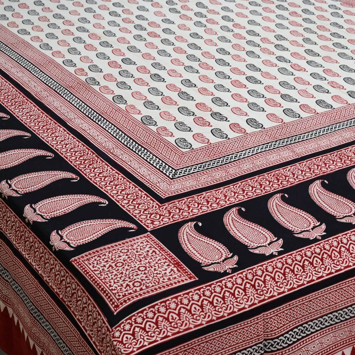 Bagh Print White and Red Bedsheet