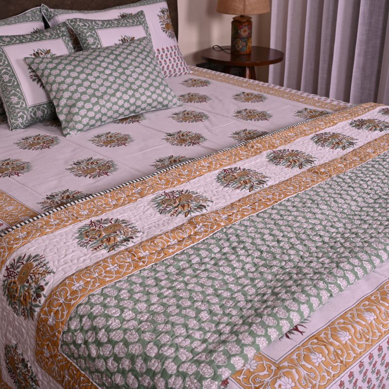 sanganeri-print-quilted-cotton-bedspread
