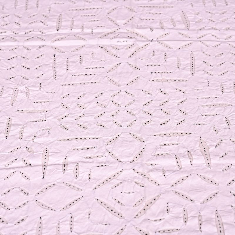 Tagai On White Applique Bed Cover