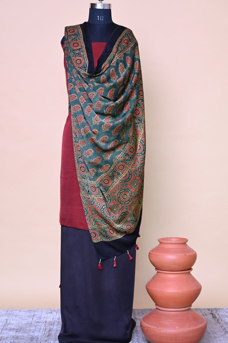 green-Modal-silk-ajrakh-print-dupatta