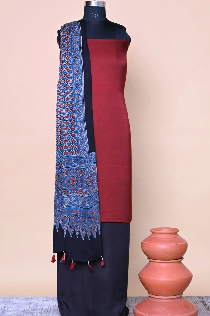 indigo-Modal-silk-ajrakh-print-dupatta