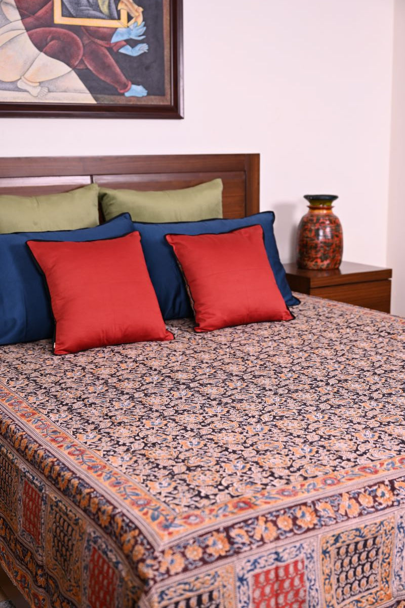 Black-Beige-Kalamkari-bedsheet-Indian-bedspreads