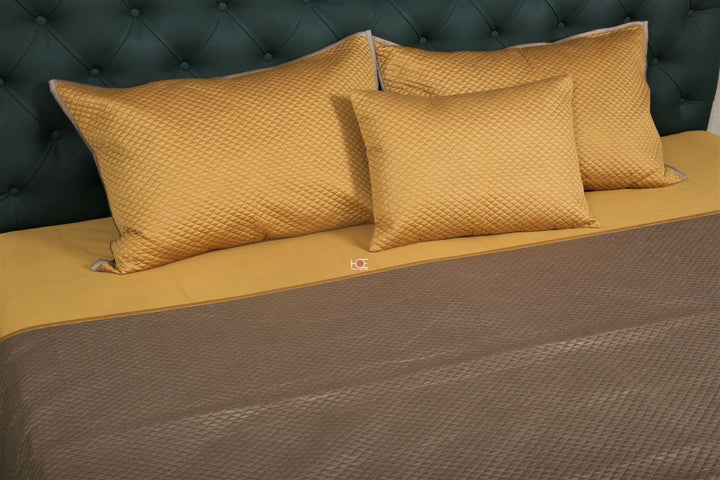 indian-bedding-set-with-quilt
