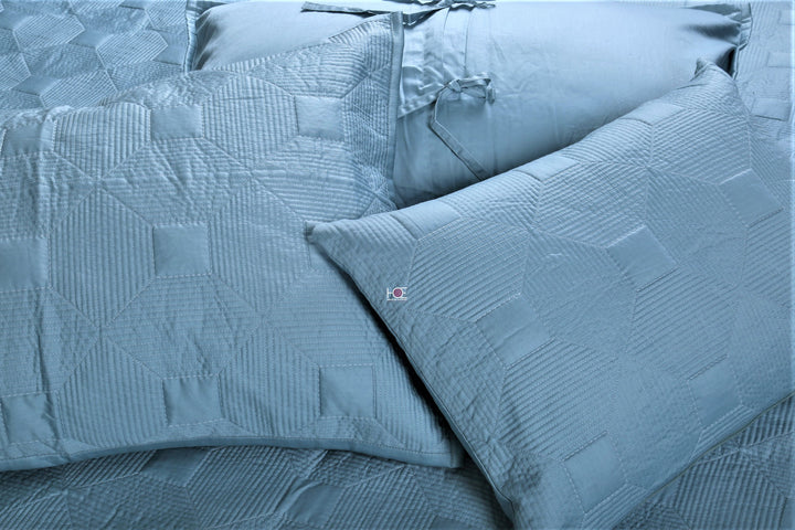 reversible-cotton-quilted-bedcover