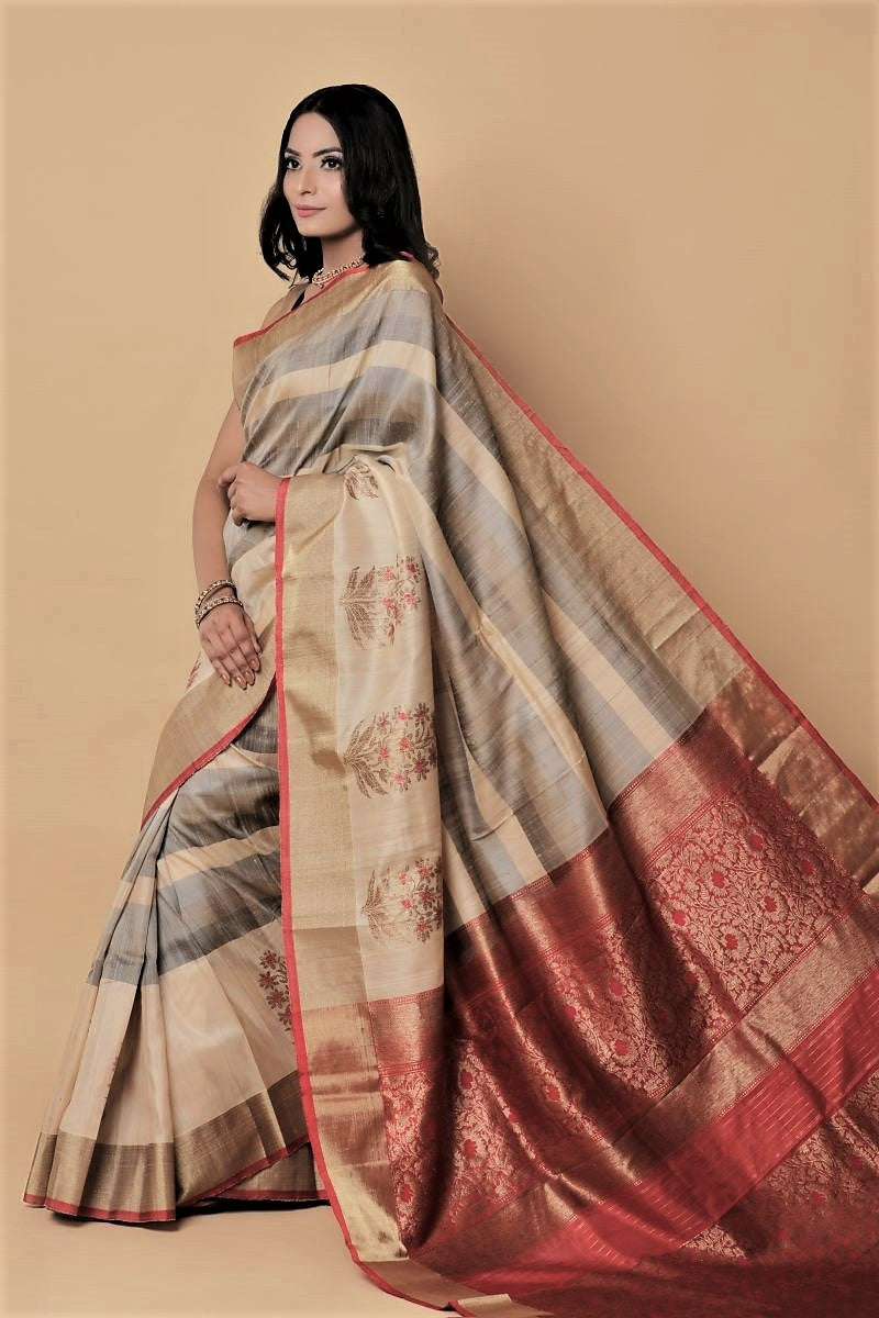 Red Banarasi Tussar Silk Saree as a zari border silk saree is the best handloom Banarasi Silk Saree 