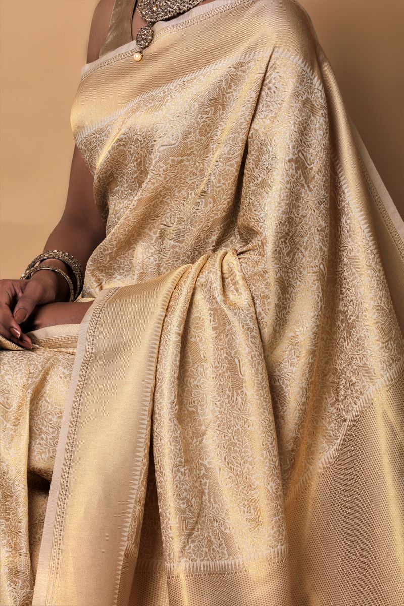 White-gold-Assamese-Sualkuchi-Silk-Saree 