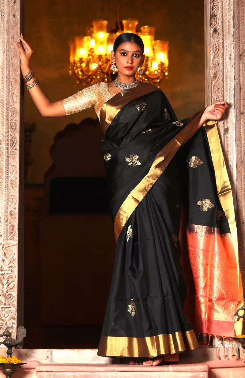 Buy Kalanjali VASTTRAM Women's Kanchipuram Banarasi Lichi Silk Saree With  Plain Blouse (black colour) at Amazon.in
