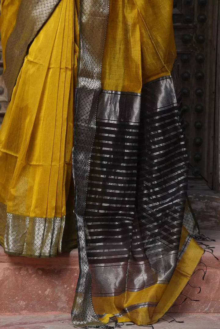 Stripe Yellow Maheshwari Silk Saree