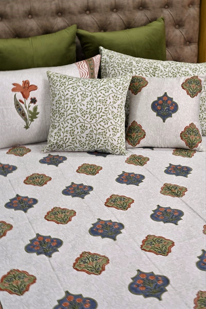 Sanganeri-Hand-Block-Printed-Bedsheet-set-white-bedsheet